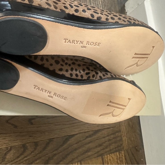 NIB Taryn Rose Leopard Print Ballet Flats with Black Toe Cap - Picture 5 of 7
